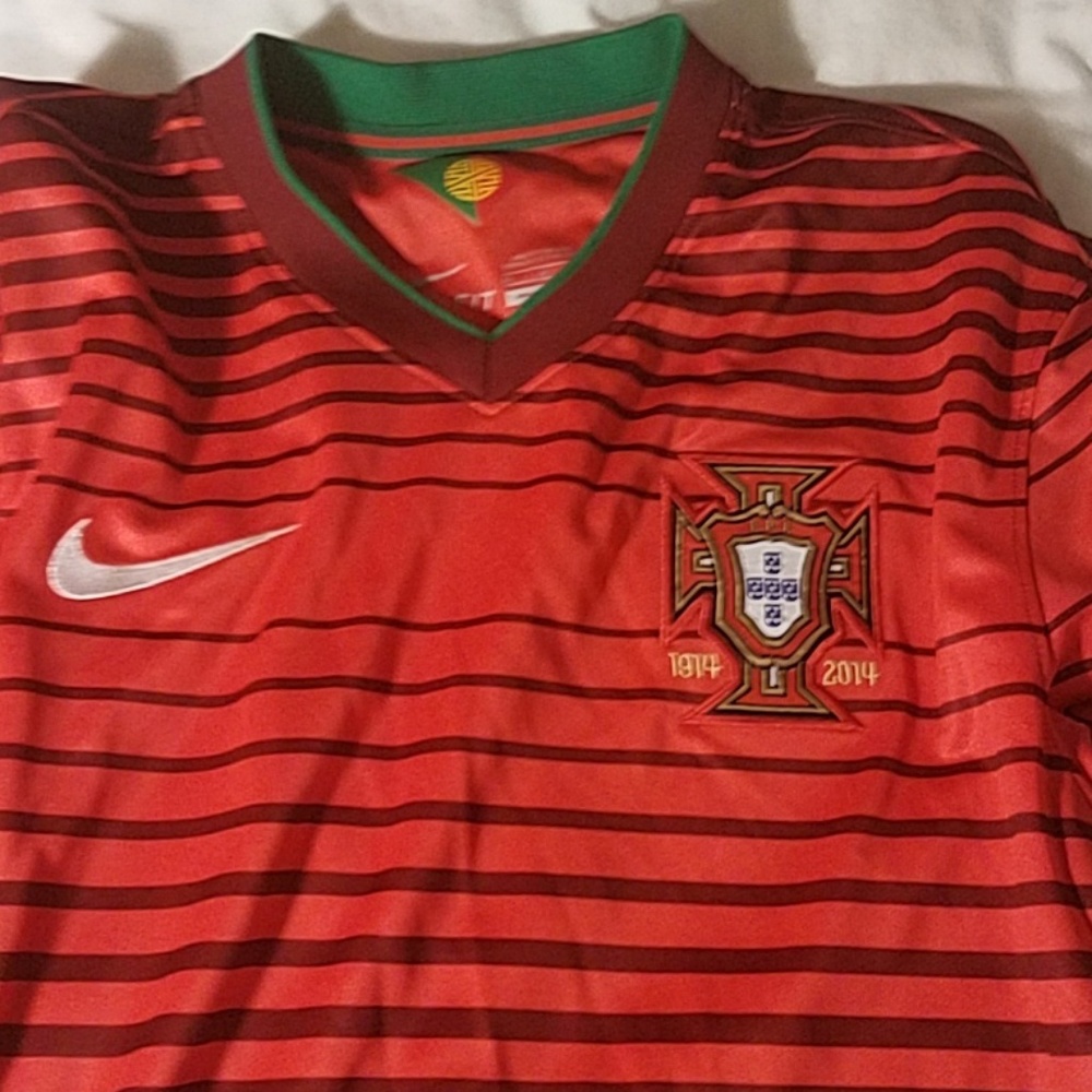 Athletic Nike Dri-FIT soccer shirt medium red